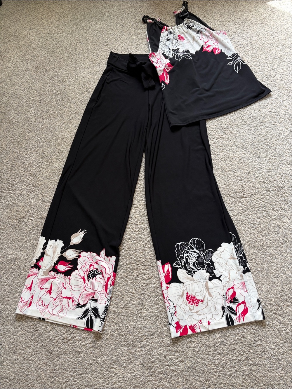 White House Market XXS Black Floral Two-Piece Set - Tank & Wide Leg Pants